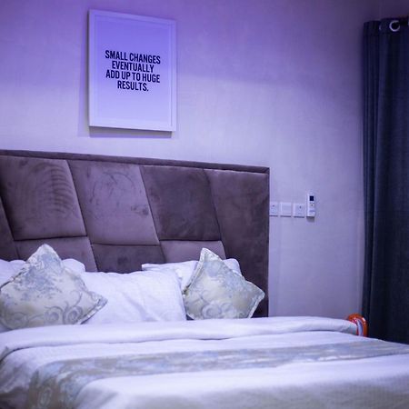 Vibes Suites Kaba ภายนอก รูปภาพ