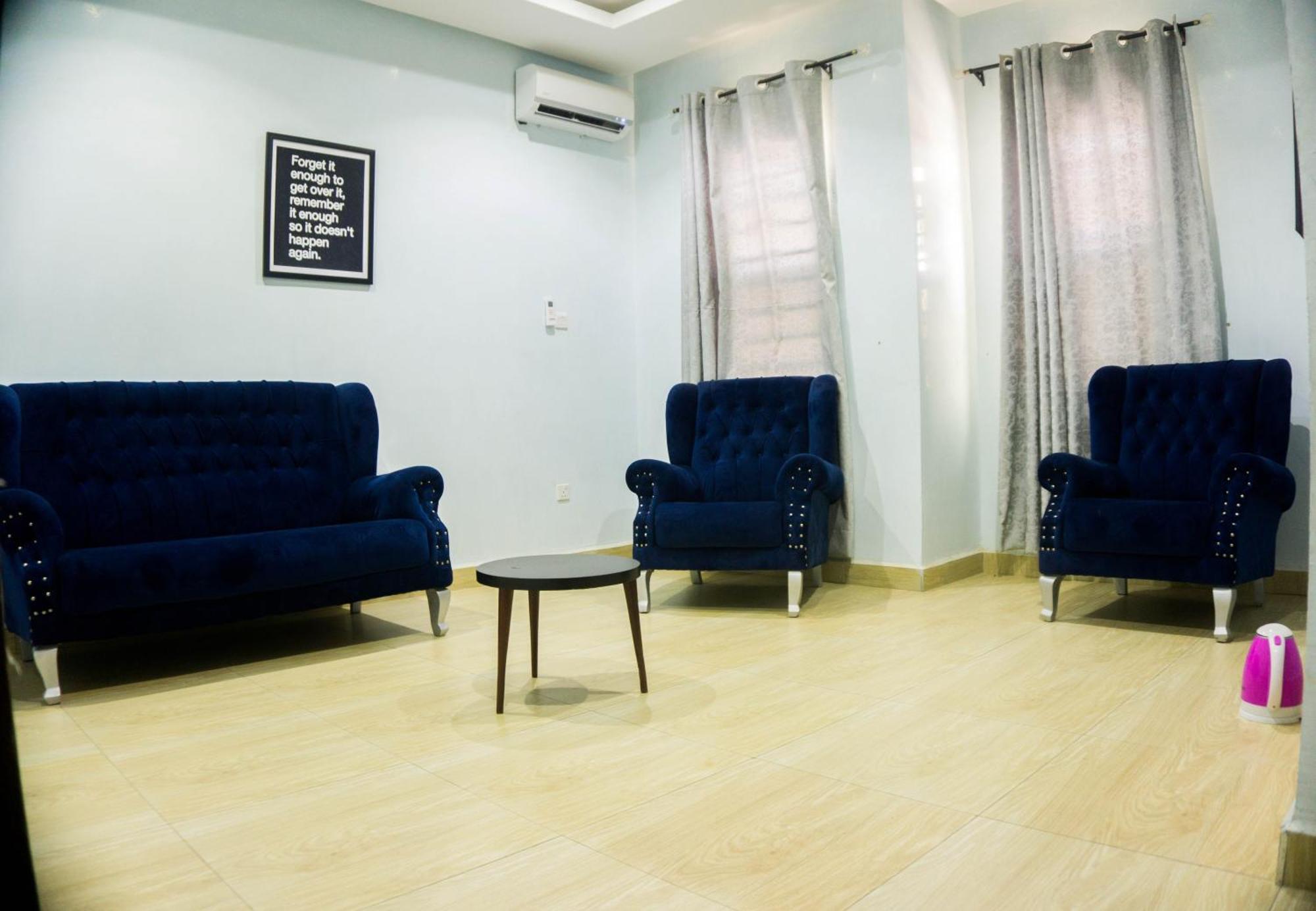 Vibes Suites Kaba ภายนอก รูปภาพ
